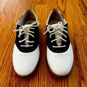 Eastland Sadie Women’s Oxford leather shoes white/black 6.5M see photos for wear